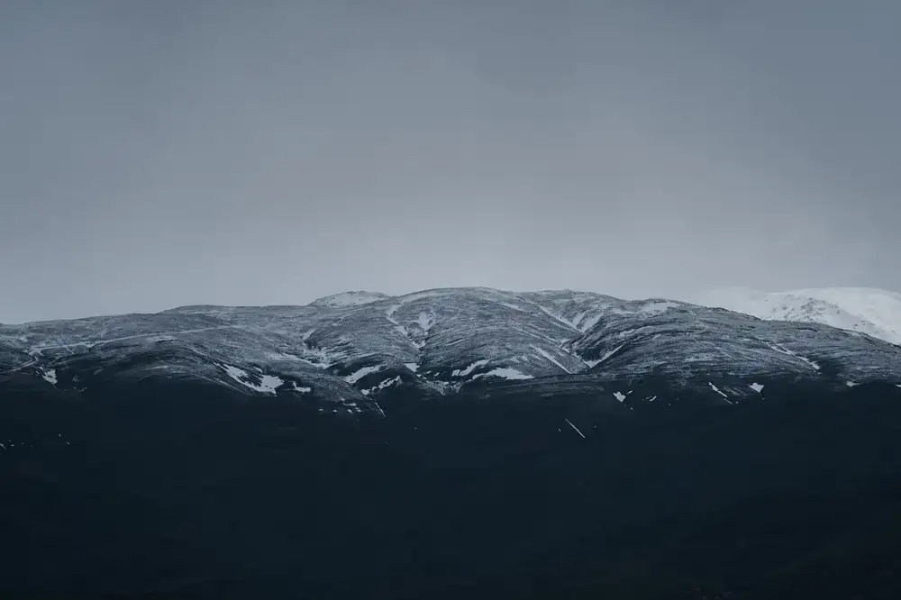 Snowy mountains with flying dragons